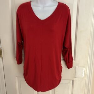EUC Red blouse with ruched sides and 3/4 sleeves